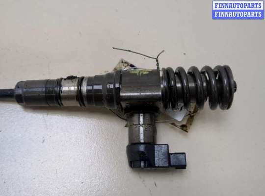 Форсунка топливная на Volkswagen Passat B6 (3C)