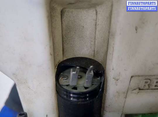 купить Бачок омывателя на Lincoln Navigator 2002-2006