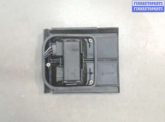 купить Фонарь крышки багажника на Volkswagen Passat 3 1988-1993