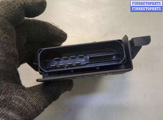 купить Блок управления стояночным тормозом на Volkswagen Passat 6 2005-2010