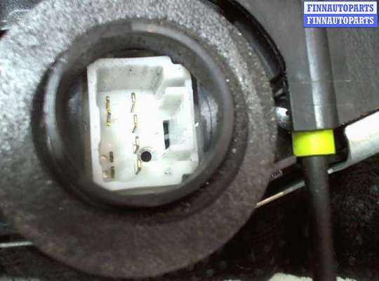 купить Замок двери на Toyota Yaris 2005-2011