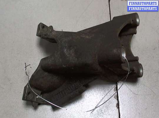 купить Кронштейн двигателя на Citroen Xsara 2000-2005