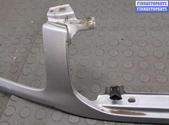 купить Ресничка под фару на Toyota RAV 4 2000-2005