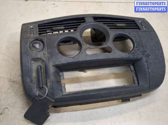 купить Рамка под переключатель отопителя на Renault Scenic 2003-2009