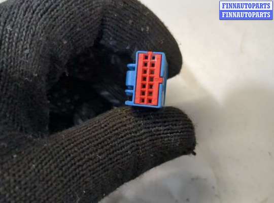 купить Зеркало боковое на Volvo V50 2004-2012