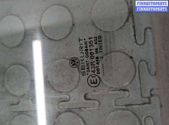 Стекло боковое двери на Volkswagen Golf IV (1J)