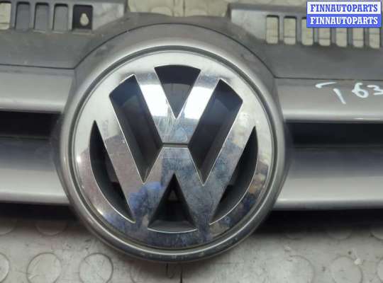 купить Решетка радиатора на Volkswagen Golf Plus