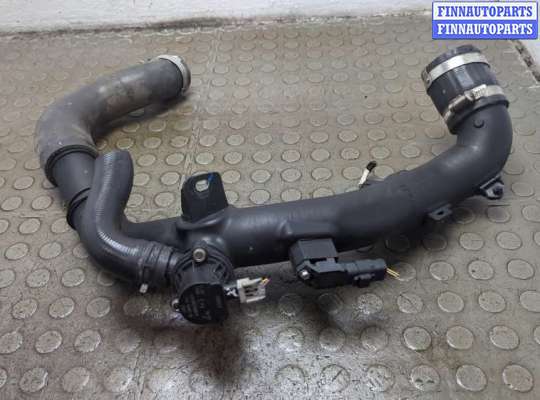 купить Патрубок интеркулера на Ford Escape 2015-2019