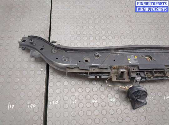 купить Рамка капота на Renault Megane 2 2002-2009
