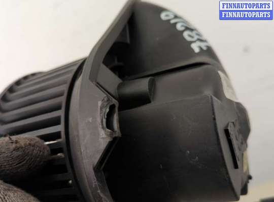 купить Двигатель отопителя (моторчик печки) на Renault Scenic 1996-2002