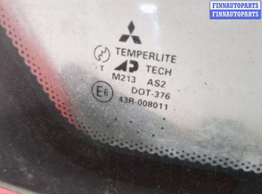 Стекло заднее