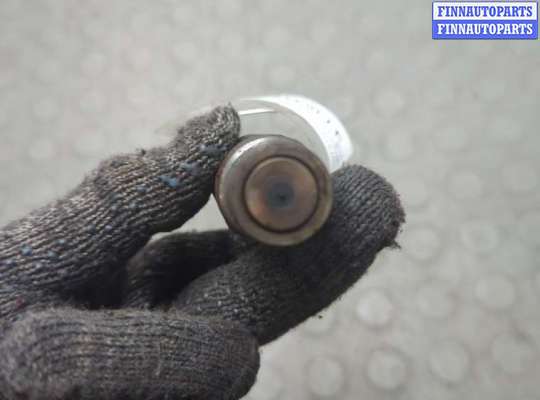 купить Форсунка топливная на Volkswagen Transporter 4 1991-2003