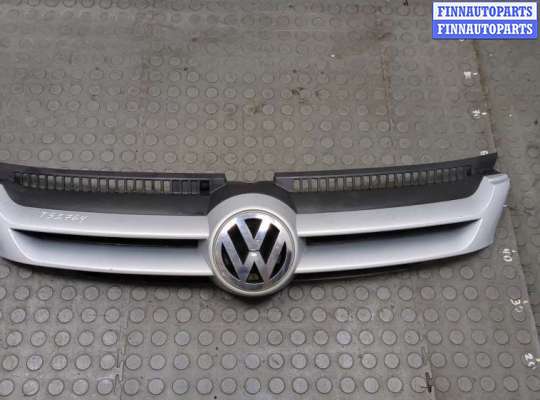 купить Решетка радиатора на Volkswagen Golf Plus