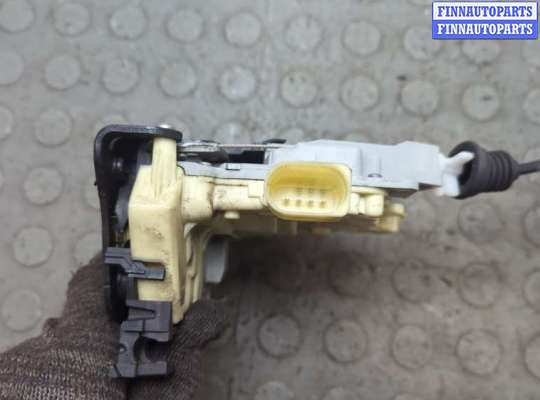 Замок боковой двери на Volkswagen Passat B6 (3C)