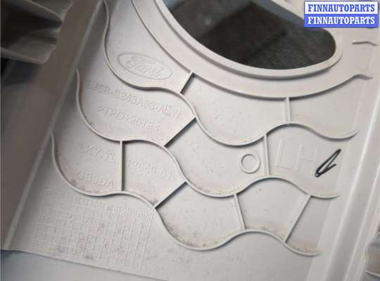 купить Обшивка стойки на Ford Escape 2019-2022