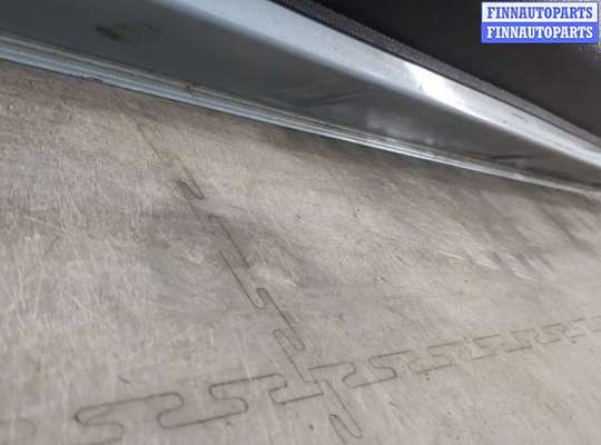 купить Стекло боковой двери на Peugeot 206