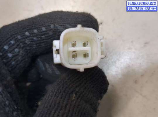 купить Замок ремня безопасности на Toyota Camry V40 2006-2011