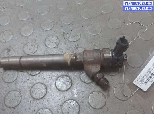 купить Форсунка топливная на Opel Vivaro 2014-2019