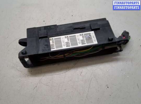 Блок предохранителей FO1824164 на Ford Escape 2015-2019