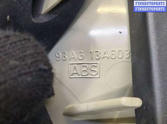 купить Фонарь (задний) на Ford Escort 1995-2001