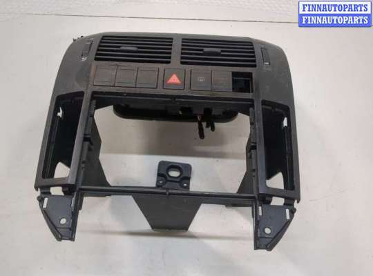 Рамка магнитолы на Volkswagen Polo Mk4 (6Q/9N3)