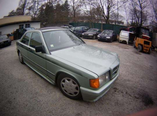 Mercedes-Benz 190 (W201)