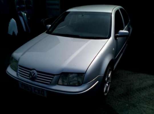 Volkswagen Bora (1J2)