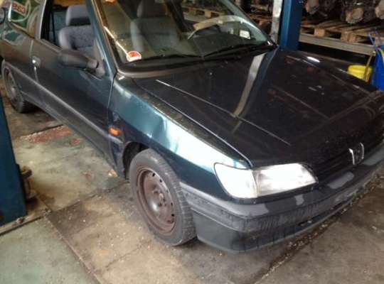 Peugeot 306
