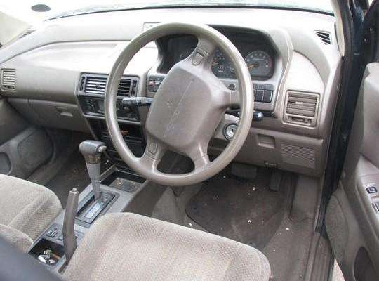 Mitsubishi Space Wagon (N3_W, UF)