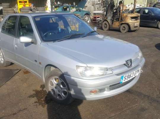 Peugeot 306