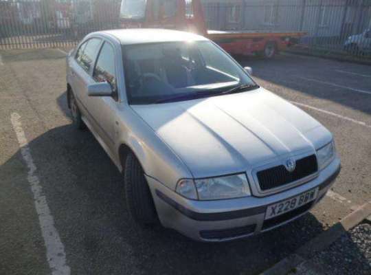 Skoda Octavia Tour (1U)