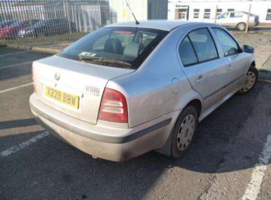 Skoda Octavia Tour (1U)