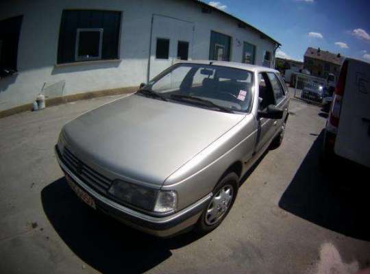 Peugeot 405