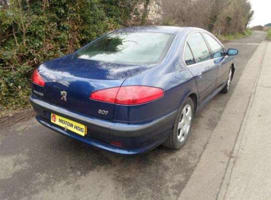 Peugeot 607