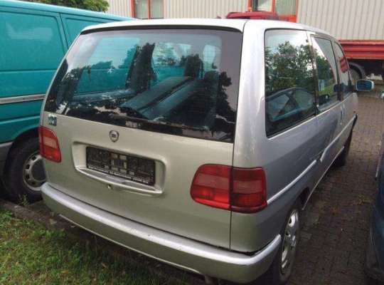 Peugeot 806