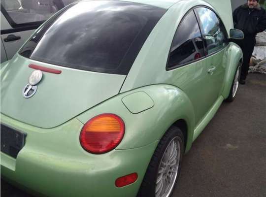 Volkswagen NEW Beetle (9C)