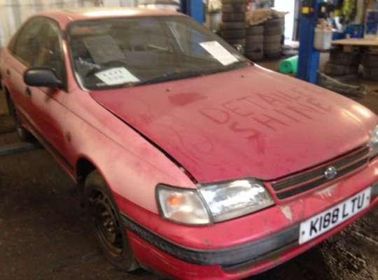 Toyota Carina E T19