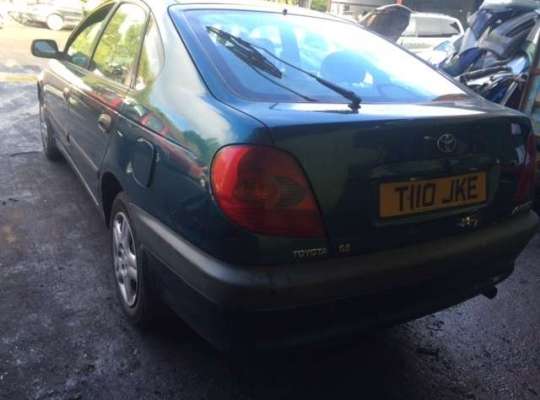 Toyota Avensis I