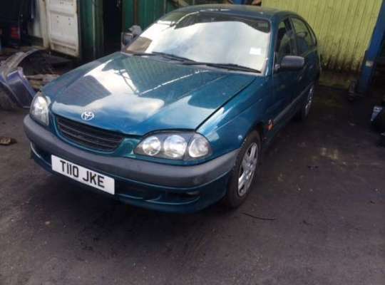 Toyota Avensis I