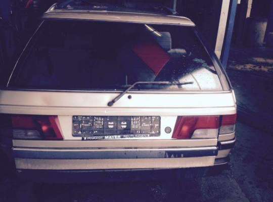 Peugeot 405