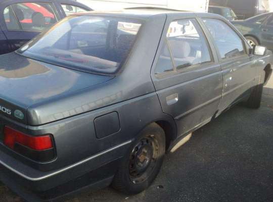 Peugeot 405