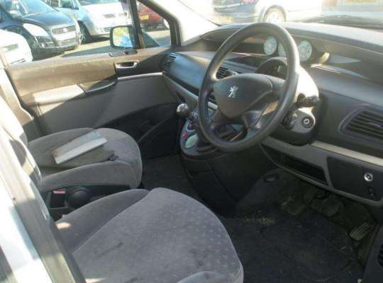 Peugeot 807