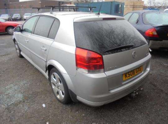 Opel Signum