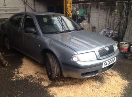 Skoda Octavia Tour (1U)