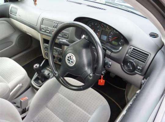 Volkswagen Bora (1J2)
