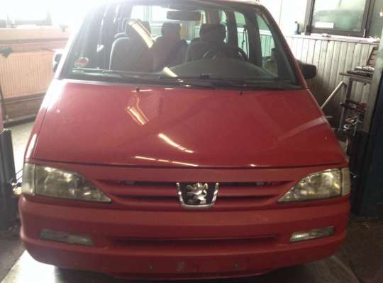 Peugeot 806