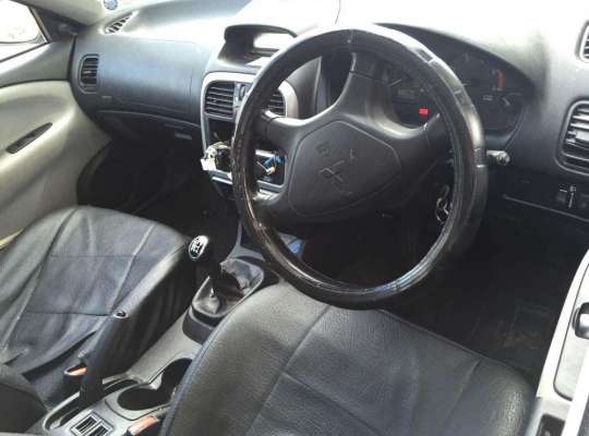 Mitsubishi Carisma