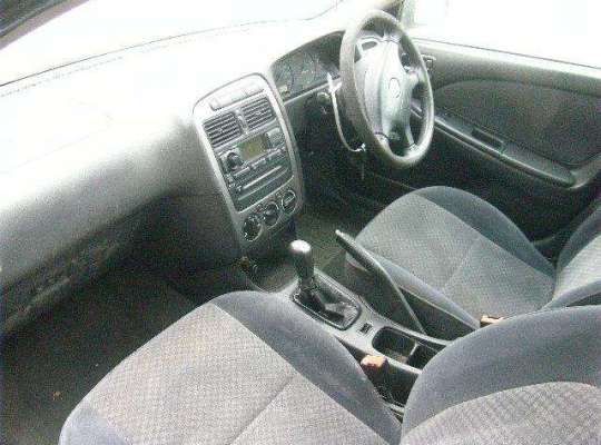 Toyota Avensis I