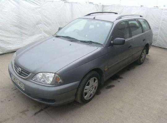 Toyota Avensis I