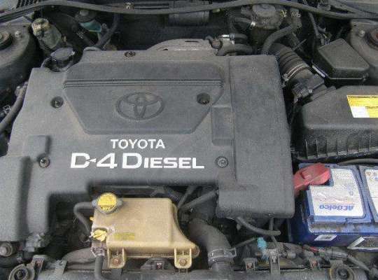 Toyota Avensis I